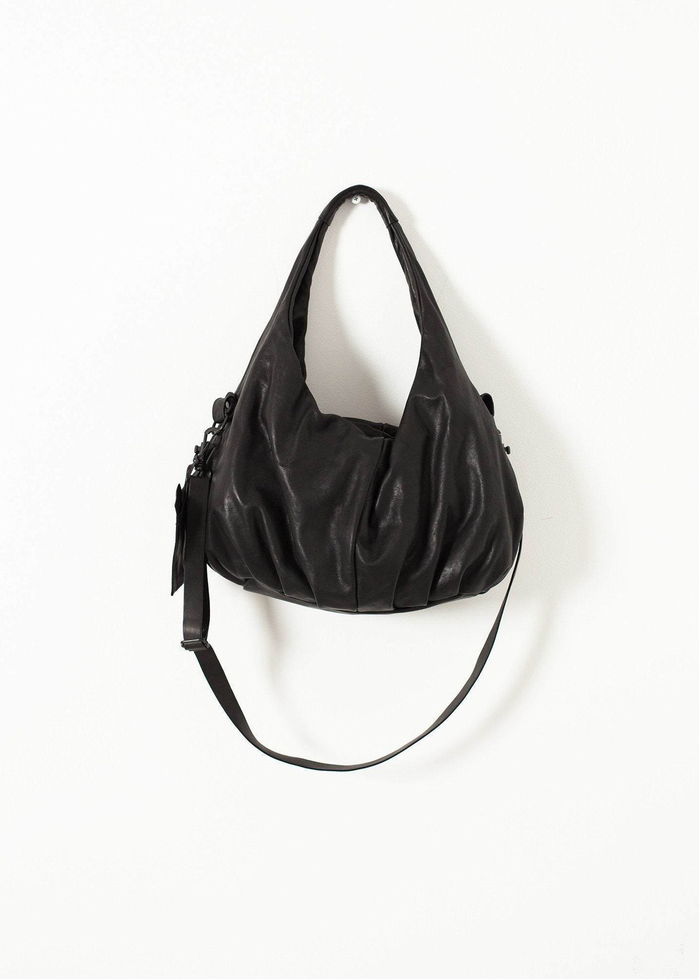 Bolso circular en negro